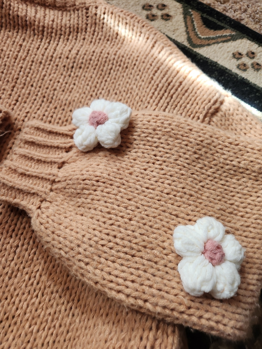 Maeve Peach Flower-Appliqué Chunky Cardigan - Picture 9 of 9